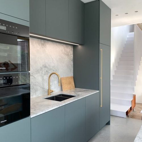 6439befbb9639332def1cb49d7659443